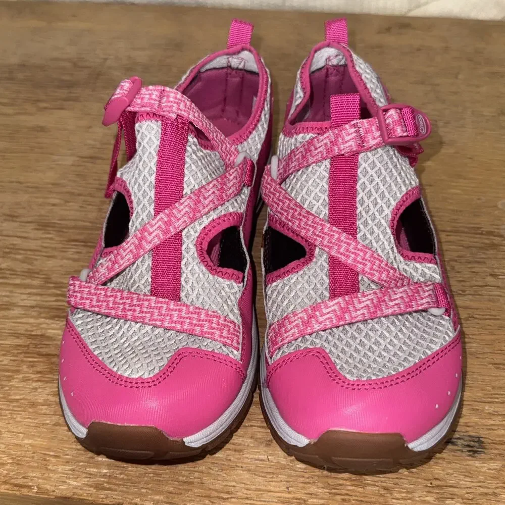 Chaco Kids Pink Closed Toe Water Shoes Hiking Sandals Outdoor Trail Youth Size 5